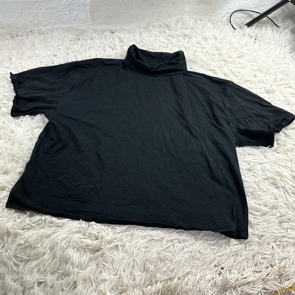 Lululemon Relaxed-Fit Cotton-Blend Turtleneck T-Shirt Black - Picture 1 of 5